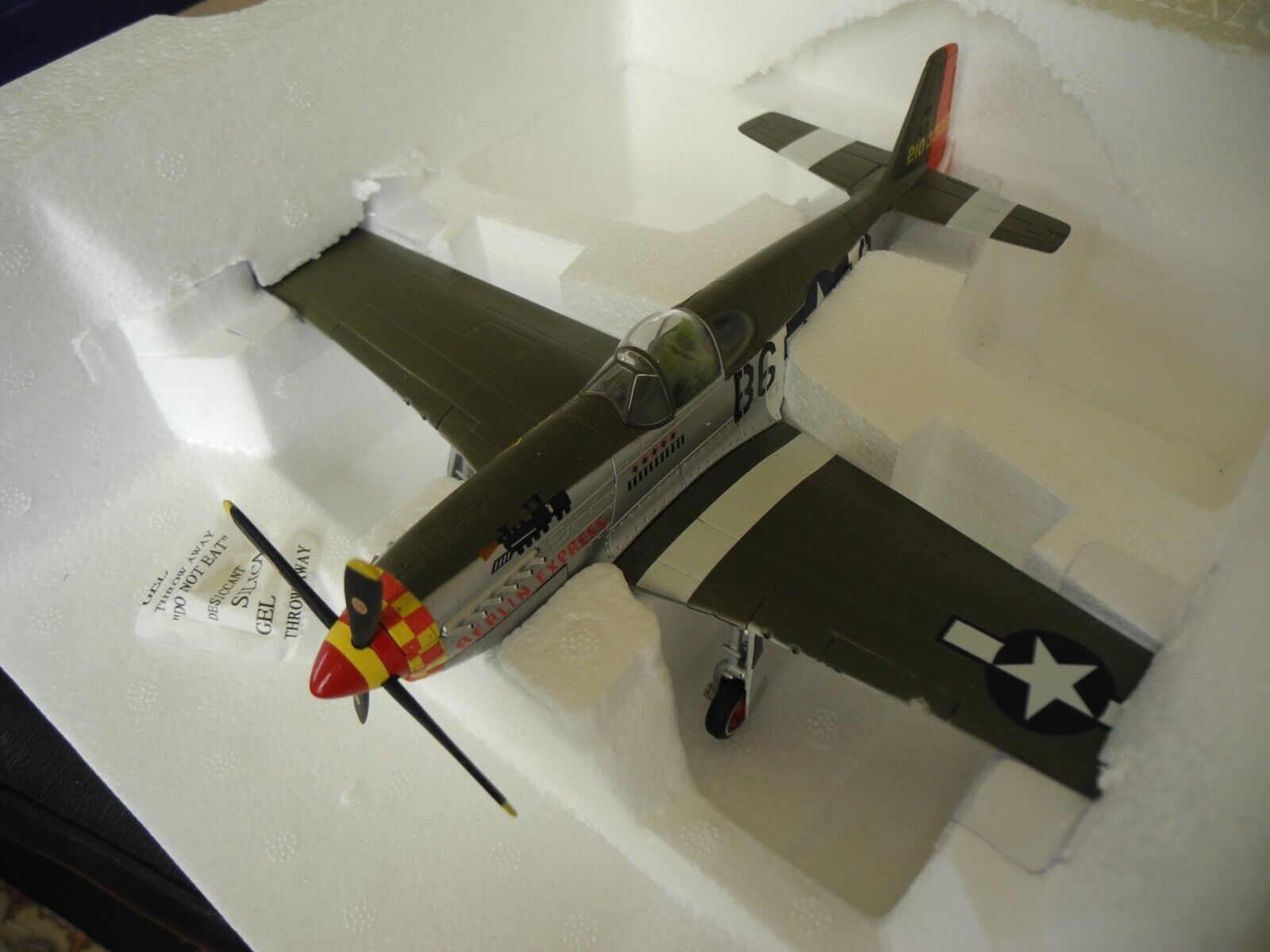 Extremely RARE Franklin Mint / Armour P-51 Mustang, BERLIN EXPRESS,Hard to Find