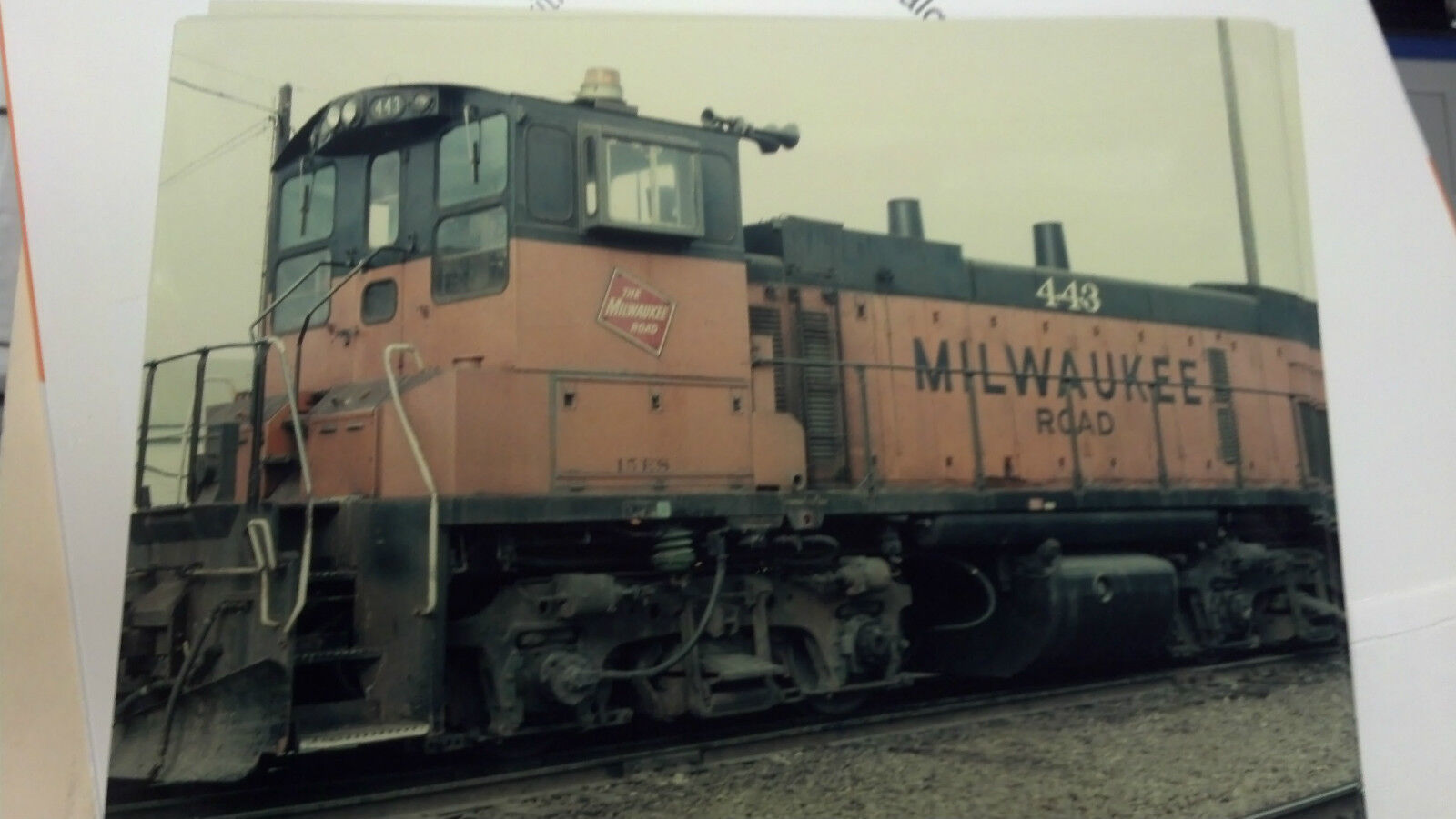THE MILWAUKEE ROAD, No. 443, SWITCHER, PICTURE, 8\