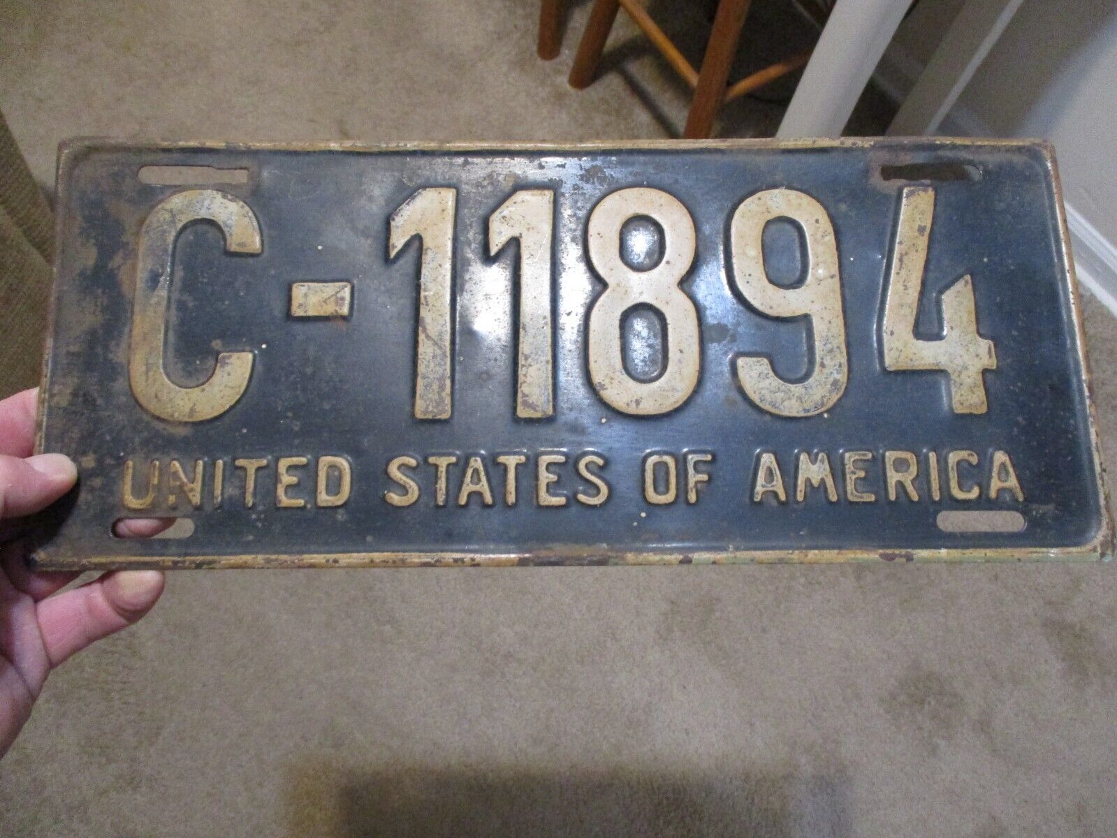 1948-1949 RARE UNITED STATES OF AMERICA MILITARY LICENSE PLATE C 11894