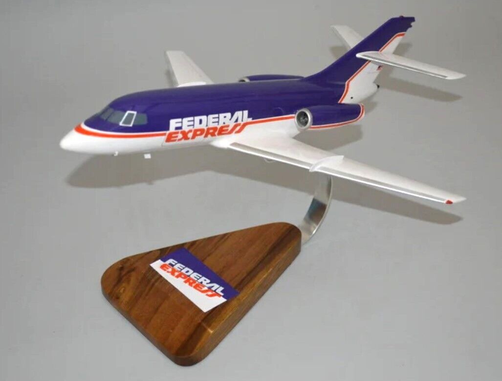 FedEx Federal Express Falcon 20 Desk Top Display Jet Model 1/48 SC Airplane New