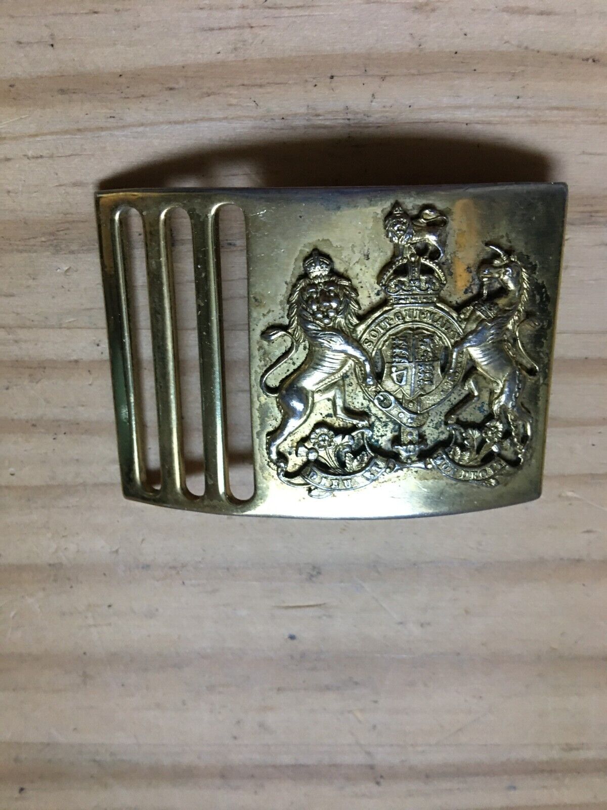 Vintage Royal British UK Coat Of Arms Solid Brass Belt Buckle Gold Toned ***Read