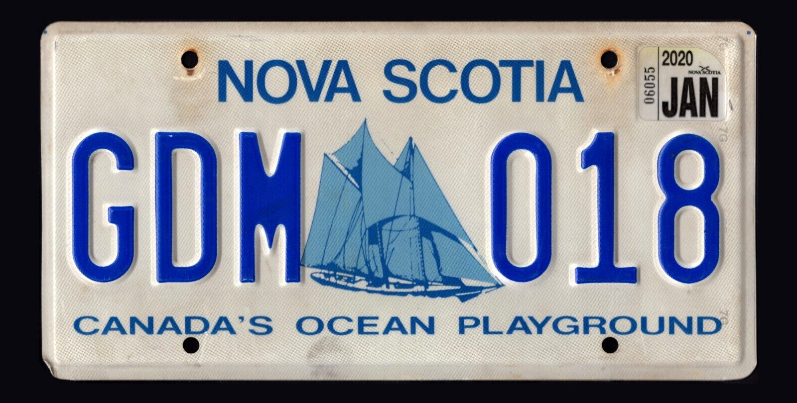 January 2020 NS Nova Scotia Canada Bluenose Ship License Plate GDM018, US Seller