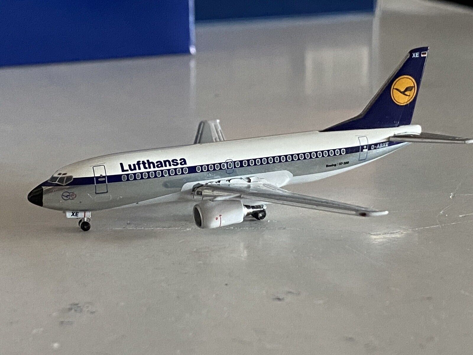 Aeroclassics Lufthansa Boeing 737-300 1:400 D-ABXE ACDABXE