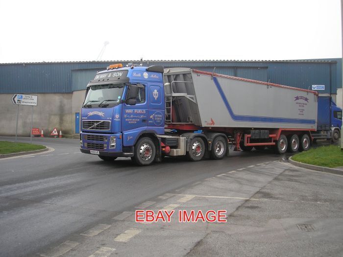 PHOTO  A MUCH RARER AND ELUSIVE BLUE LADY OF THE M. WAY & SON (WAY FUELS) LORRY