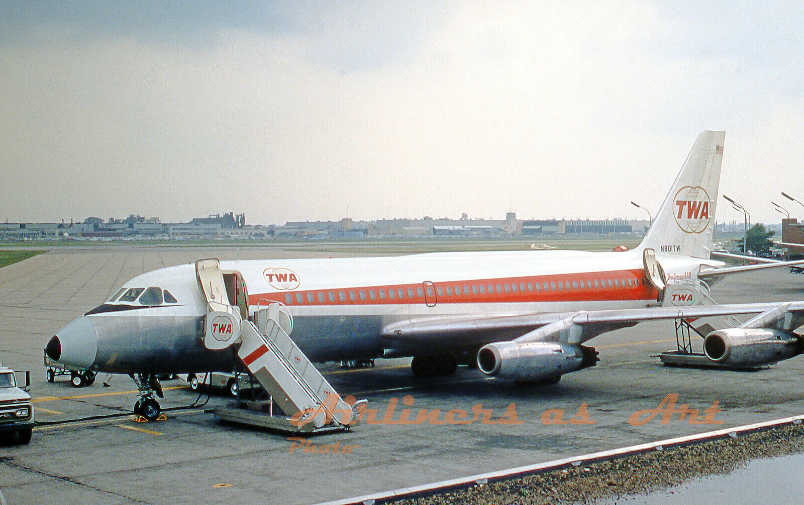 TWA Convair 880 N801TW at CMH in July 1967 8\