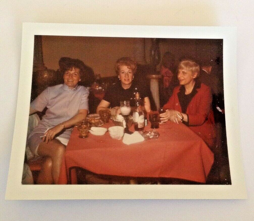 Vintage Glossy Color Photo 3 Pretty Women at Italian Restaurant 1970\'s