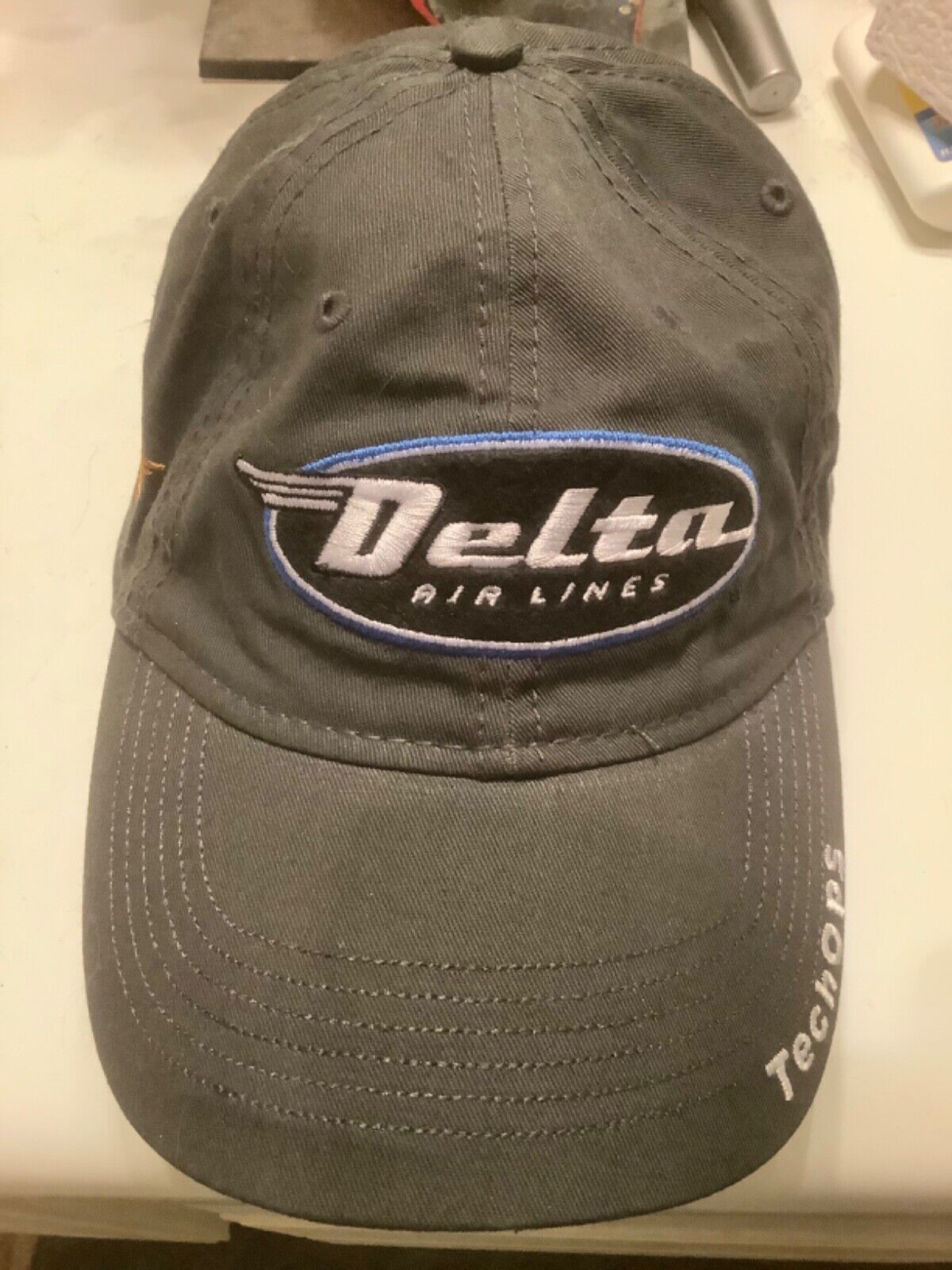 NEW OURAY DELTA AIRLINES TECHOPS ADJUSTABLE SIZE BASEBALL CAP
