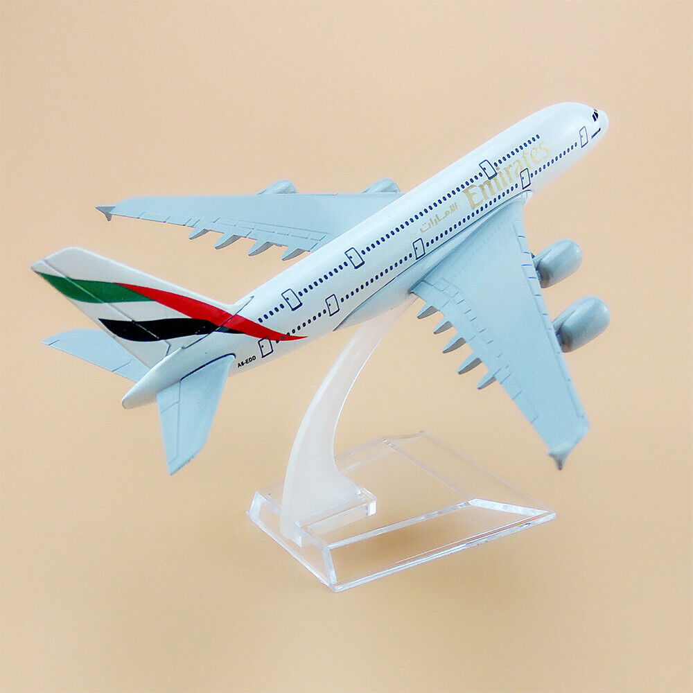 Scale 1:400 Airplane Alloy Model Plane Emirates Airlines Airbus A380 Model Toy