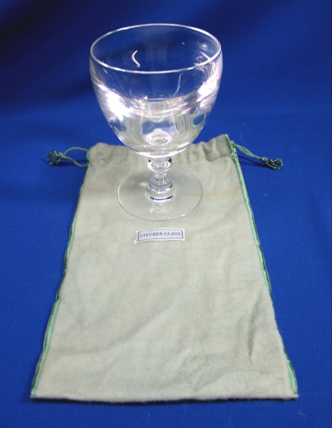 STEUBEN GLASS GOBLET W/ ORIGINAL FELT STORAGE BAG