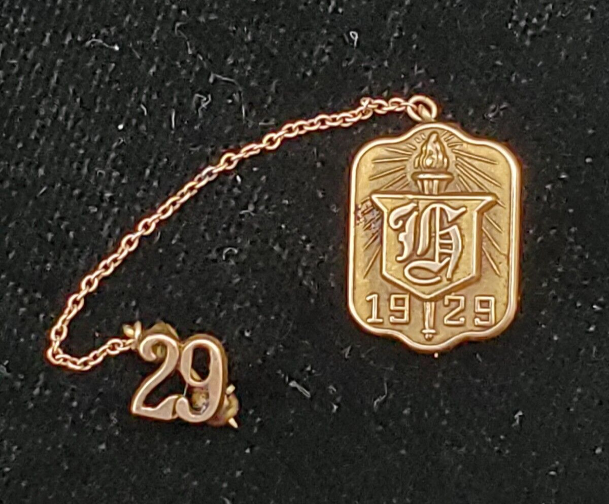 Antique 1929 Fraternity Sorority Pin 10K Yellow Gold 2.1 Grams