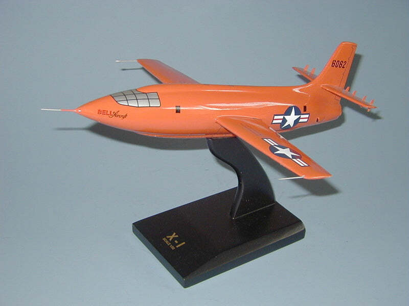 USAF Bell X-1 Chuck Yeager Desk Top Display Jet Rocket Model 1/32 SC Airplane