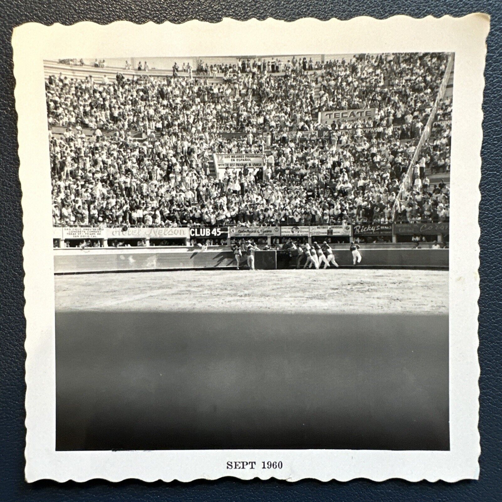 VINTAGE PHOTO Tijuana Mexico, baseball game 1960 Original Snapshot