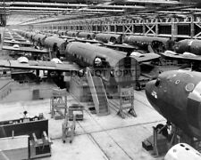 DOUGLAS C-54 CARGO PLANE ASSEMBLY LINE PARK RIDGE ILLINOIS - 8X10 PHOTO (RT144) picture