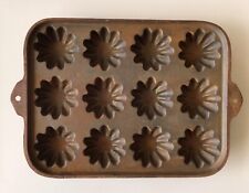 Vintage TURKS HEAD GEM PAN ~ Cast Iron ~ Muffin (12 Count) Pan ~ USA picture