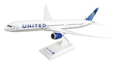 Skymarks SKR1050 United Airlines Boeing 787-10 New Hue Desk 1/200 Model Airplane picture