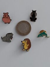 Animal pin badges. 500 New in poly bags 5  designs great for fundraising.  picture