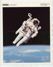 NASA Photo McCandless Flies First Solo in Space 1984 picture