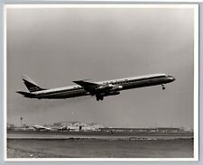 Douglas DC 8 Super 61 Takeoff Aviation Airplane 1960s B&W Photo & Press Info C2 picture