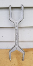 Vintage Chicago Specialty Mfg. Co. Malleable Iron 3-In-1 Spud Wrench No. 3001 picture