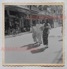 40's Women Lady Des Voeux Road Scene Bicycle Vintage Hong Kong Photo 香港旧照片 27492 picture