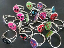 Vintage Alien Head Space Rings Misc Colors Gumball Vending Toy NOS Lot of  4 picture