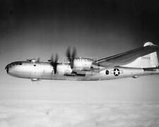 USAAF BOEING B-29A SUPERFORTRESS AIRCRAFT ON MISSION 1945 - 8X10 PHOTO (AZ855) picture