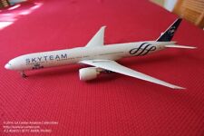 JC Wing KLM Royal Dutch Boeing 777-300ER in Skyteam Color Diecast Model 1:200  picture