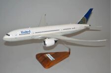 United Continental Airlines Boeing 787-800 Desk Display Model 1/100 SC Airplane picture