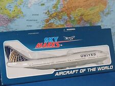 1/200 SKYMARKS UNITED AIRLINES BOEING B747-400 W/GEAR AIRCRAFT MODEL *BRAND NEW* picture