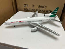 JFox JF-L1011-005 Cathay Pacific Airways L-1011-385 VR-HOK Diecast 1/200 Model picture