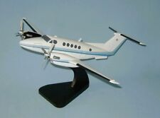 Beechcraft B200 Super King Air Private Desk Top Display Model 1/32 SC Airplane picture