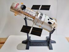NEW 1/72 Scale NASA Hubble Space Telescope HST Static Model Painted picture