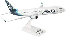Skymarks SKR875 Alaska Airlines Boeing 737-900 Desk Model 1/130 Model Airplane picture