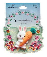RARE Hallmark PIN Easter Vintage RABBIT WHITE CARROT BUNNY 1992 Brooch NEW* 1 picture