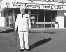 COL. HARLAND SANDERS, FOUNDER OF KENTUCKY FRIED CHICKEN KFC - 8X10 PHOTO (MW314) picture