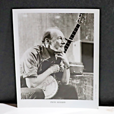 Pete Seeger Folk Singer Autograph Signature 8X10 B&W Photo From Collector picture