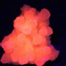 440g New Product Naturally Rare Pink Fluorescent Benz Calcite comes from China picture