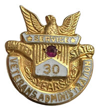 Vintage 10K Solid Gold US Veterans Administration 30-Year Service Hat Lapel Pin picture