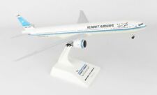 SKYMARKS (SKR891) KUWAIT AIRLINES 777-300ER 1:200 SCALE PLASTIC SNAPFIT MODEL picture