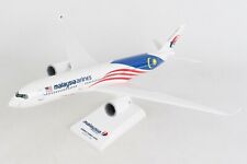 Skymarks SKR1073 Malaysia Airlines Airbus A350-900 Desk Top Model 1/200 Airplane picture
