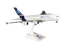 Skymarks SKR380 Airbus A380-800 House Hue Desk Top Display Model 1/200 Airplane picture