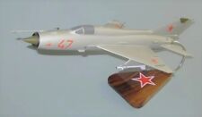 Soviet Union Russia Mikoyan-Gurevich MiG-21 Fishbed Desk 1/32 Model SC Airplane picture