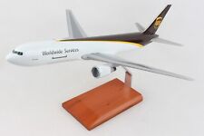 UPS Worldwide Services Boeing 767-300F Desk Top Display 1/100 Model ES Airplane picture