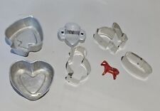 VINTAGE FIVE ALUMINUM COOKIE CUTTERS AND TWO JELLO MOLD CUPS  picture