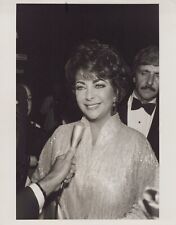 HOLLYWOOD BEAUTY ELIZABETH TAYLOR CANDID STUNNING PORTRAIT 1960s ORIG Photo C33 picture