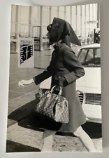 AUDREY HEPBURN 1968-72 original photo in Rome Italy by LINO NANNI Credit Stamp picture