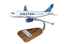 United Airlines Airbus A319-100 New Livery Desk Display Model 1/100 SC Airplane picture