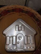 1982 Wilton Stand-Up Holiday House Cake Pan 8x8.5x3 #502-3937/ Gingerbread House picture