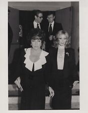 HOLLYWOOD BEAUTY ELIZABETH TAYLOR CANDID STUNNING PORTRAIT 1960s ORIG Photo C33 picture