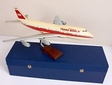 ULTRA RARE TWA 747-200 Executive Presentation Desk Model 1:100 w Storage Case picture